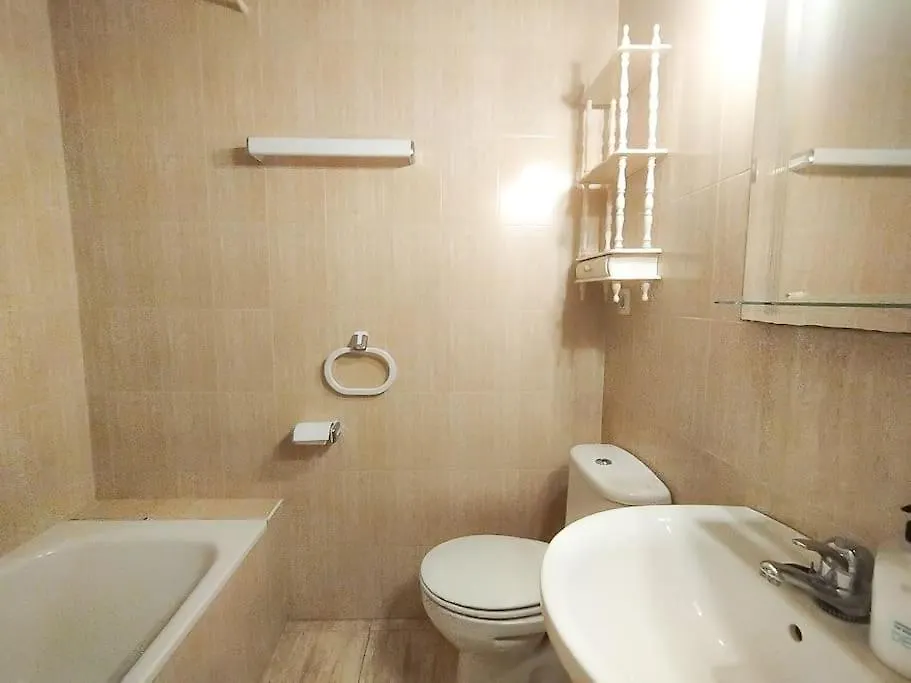 Spacious 4 Bedroom With Parking In Town Centre, Nerja 0*,