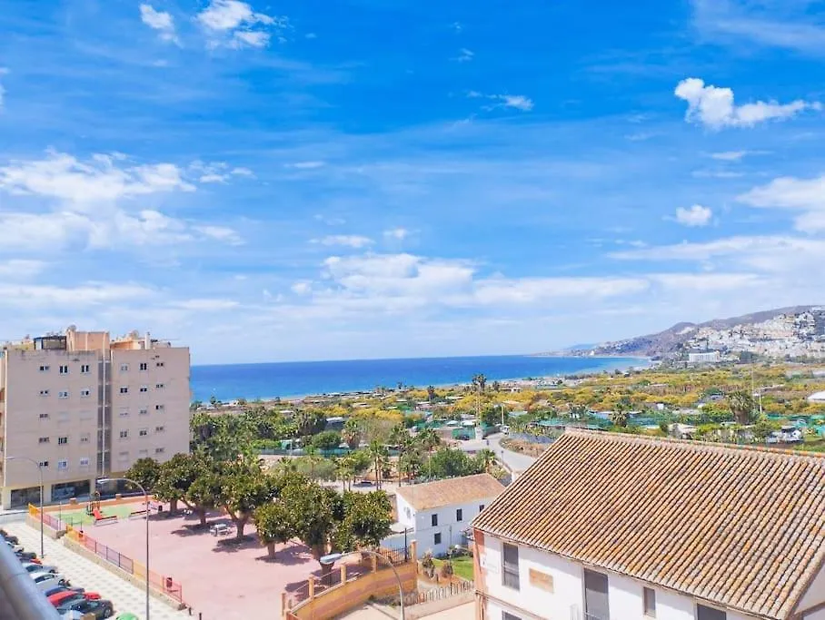 Spacious 4 Bedroom With Parking In Town Centre, Nerja 0*,